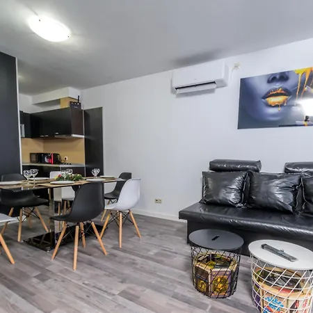 Paradise Relax דירה בנסקו